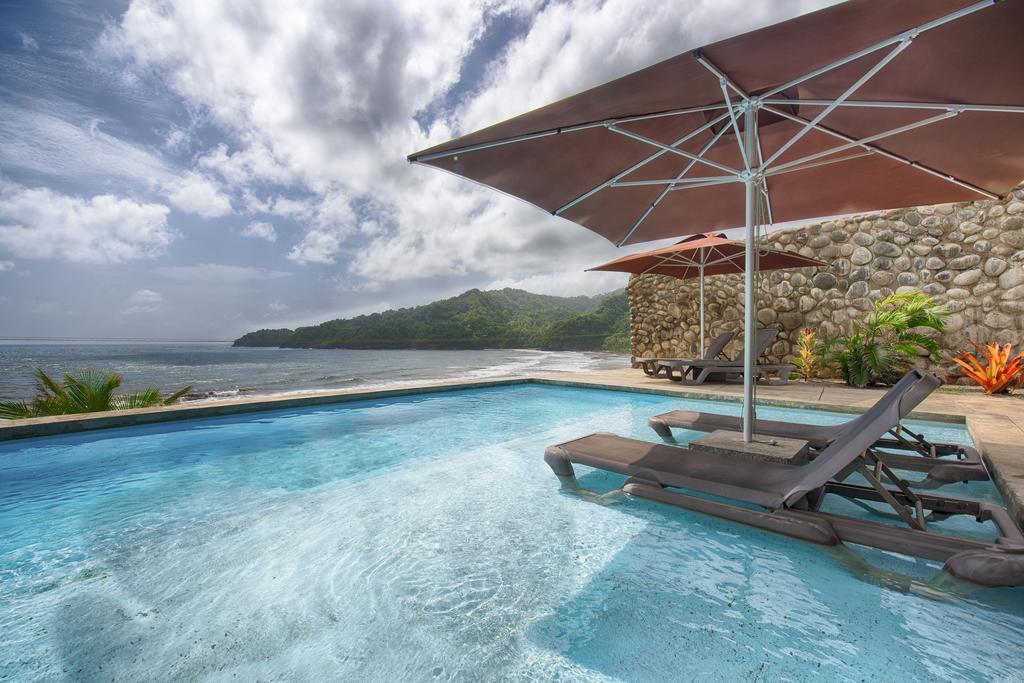 Pagua Bay House - Oceanfront Cabana'S Marigot Exterior photo
