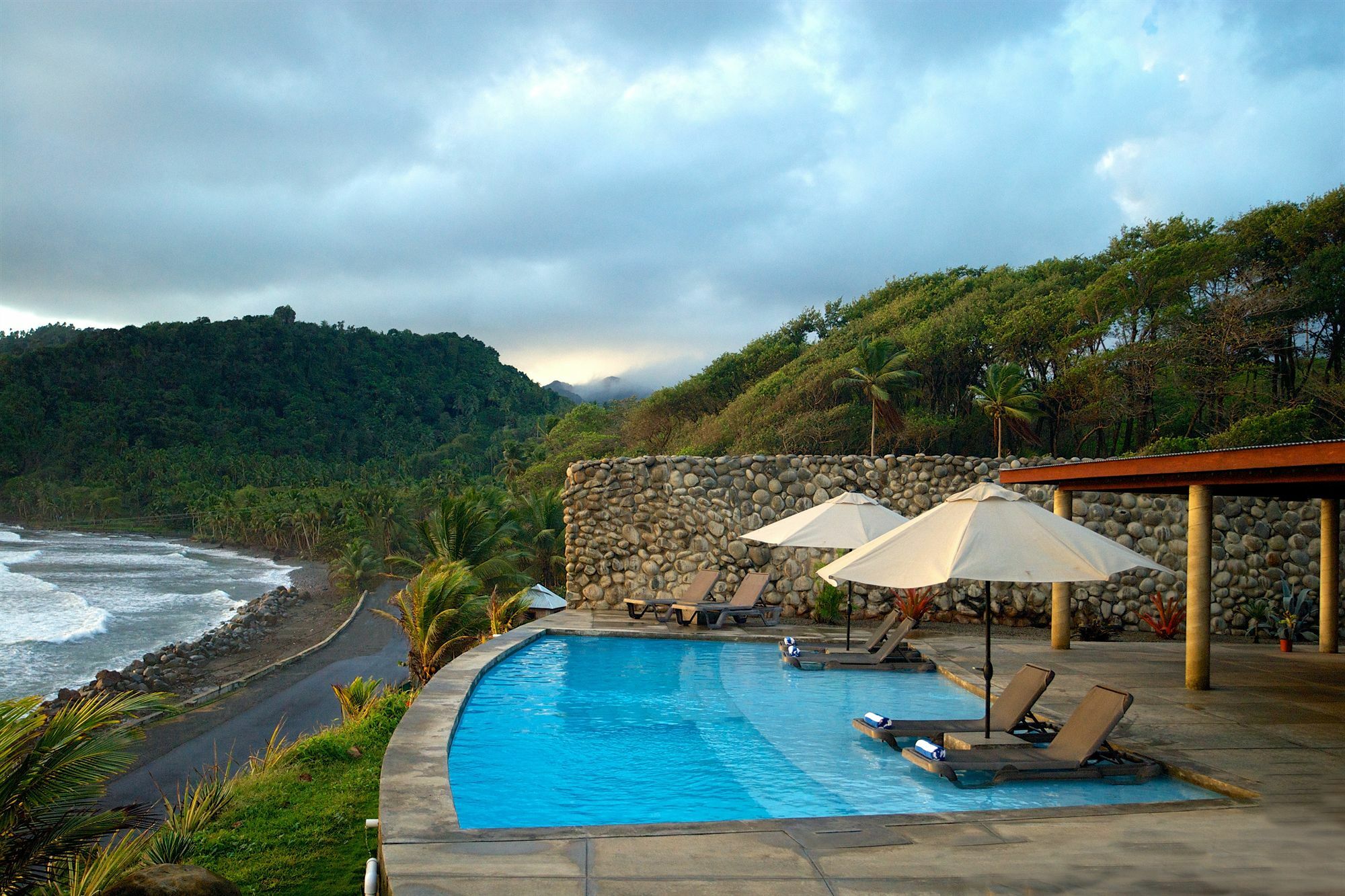 Pagua Bay House - Oceanfront Cabana'S Marigot Exterior photo